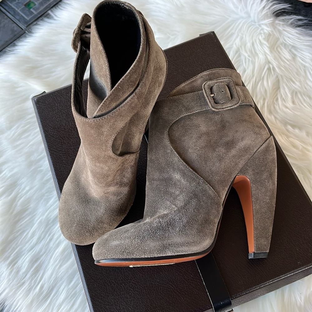 Alaïa Grey Suede Booties